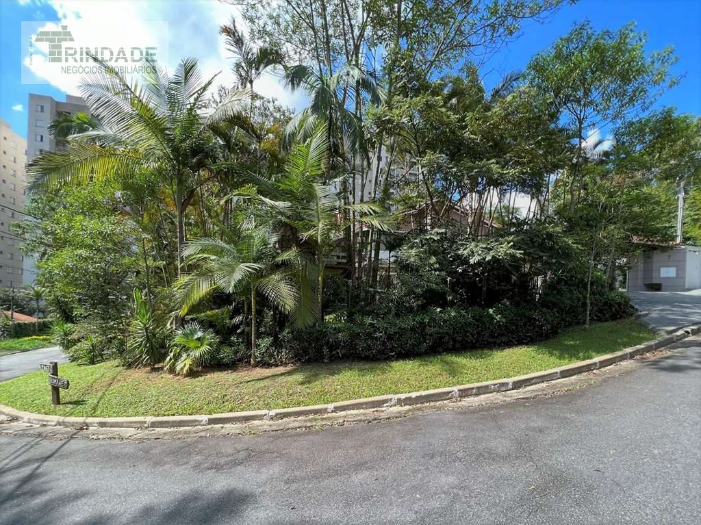 2 casas independentes, porém interligadas! Total de 5 dormitórios / 3 suítes na Granja Viana, foto 5 de 47