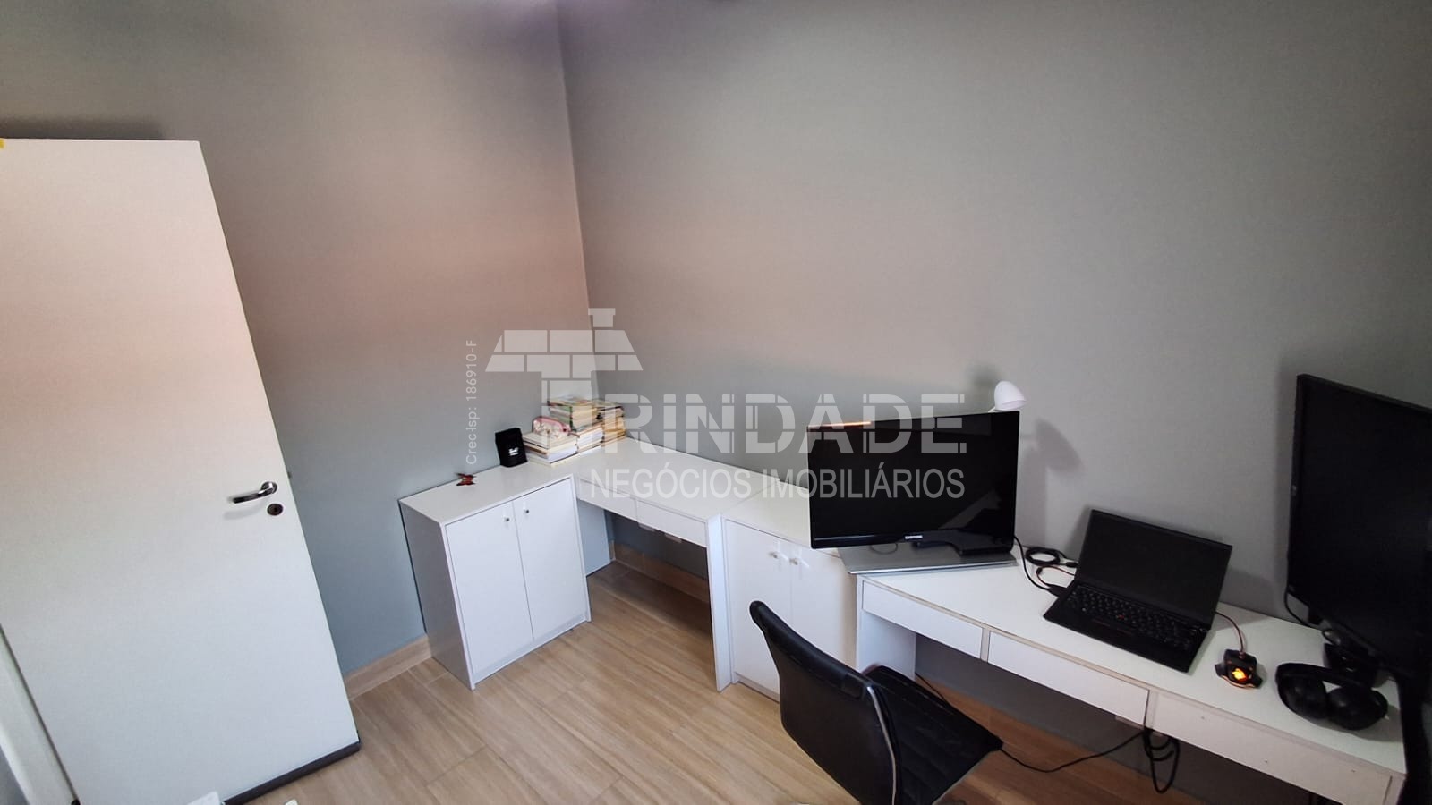 Casa com 3 dormitórios / 1 suíte na Granja Viana, foto 13 de 32