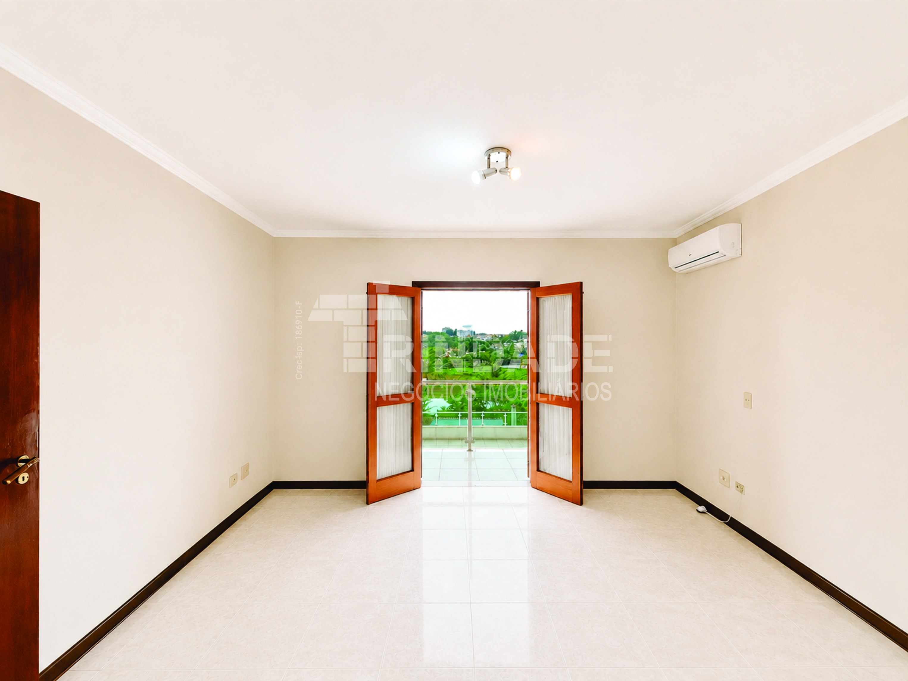 Casa com 4 dormitórios / 2 suítes / piscina por 1.600.000,00, foto 54 de 65
