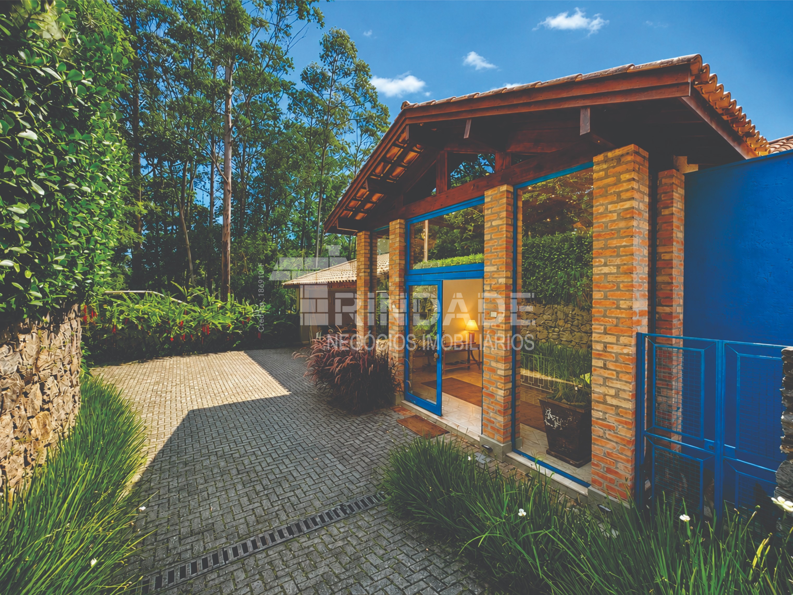Casa linda de Arquiteto com 4 suítes na Granja Viana, foto 11 de 55
