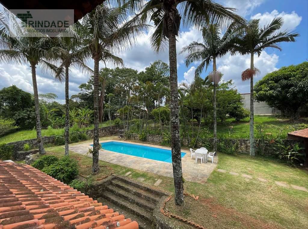 Casa confortável com 6 dormitórios / 1 suíte na Granja Viana, foto 28 de 48