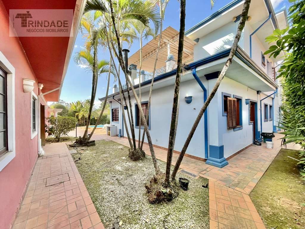 2 CASAS no mesmo lote, 6 dormitórios/5 suítes na Granja Viana, foto 8 de 59