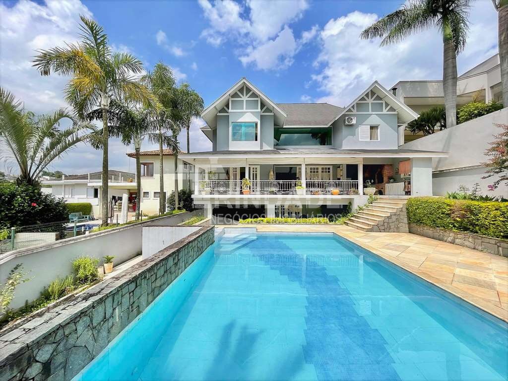 Linda casa com 4 suítes na Granja Viana, foto 1 de 49