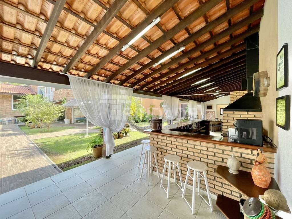 Ótima casa com 4 suítes na Granja Viana, foto 23 de 52