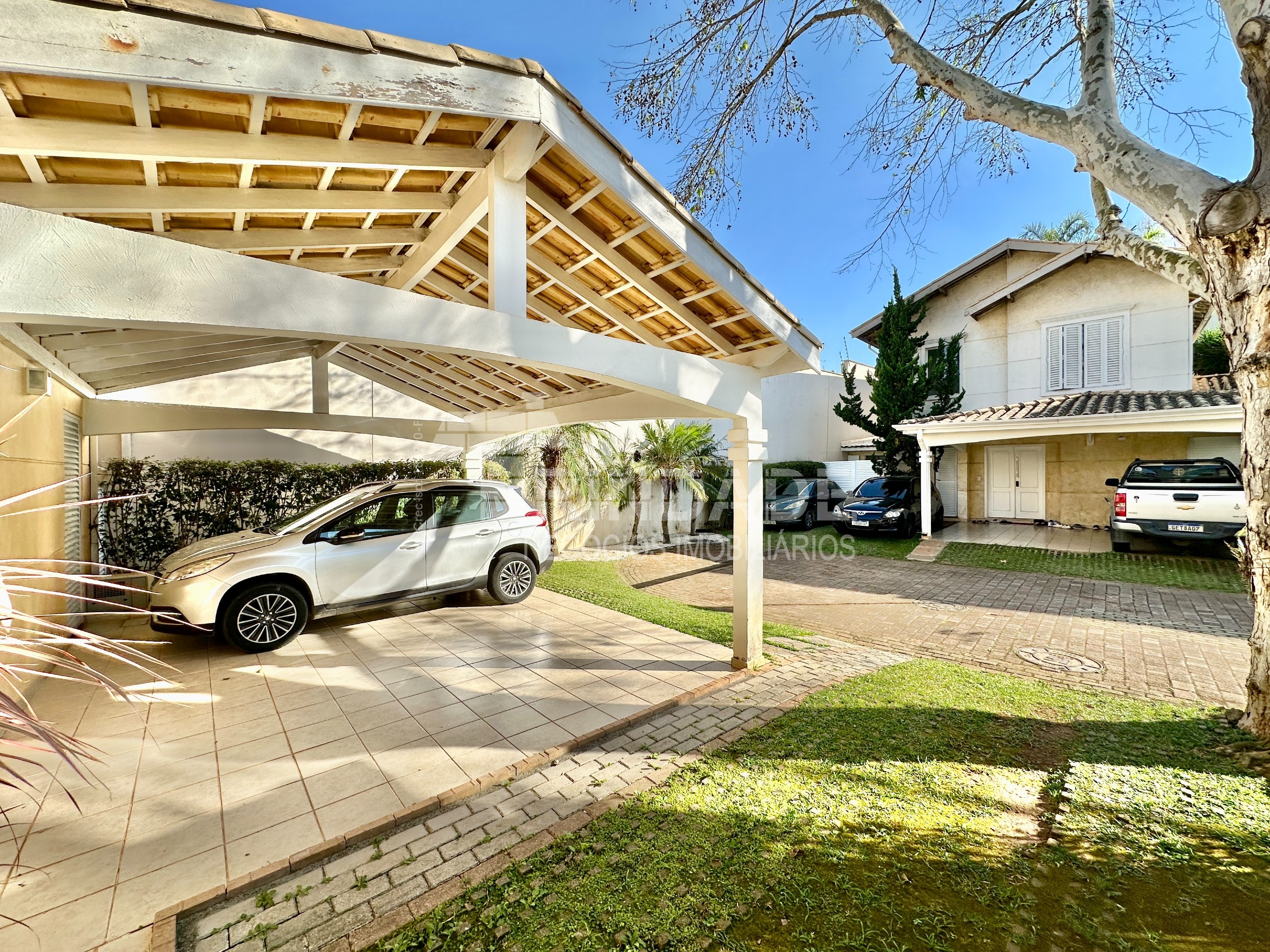 Casa Impecável na Granja Viana com 4 dormitórios / sendo 2 suítes, foto 22 de 51