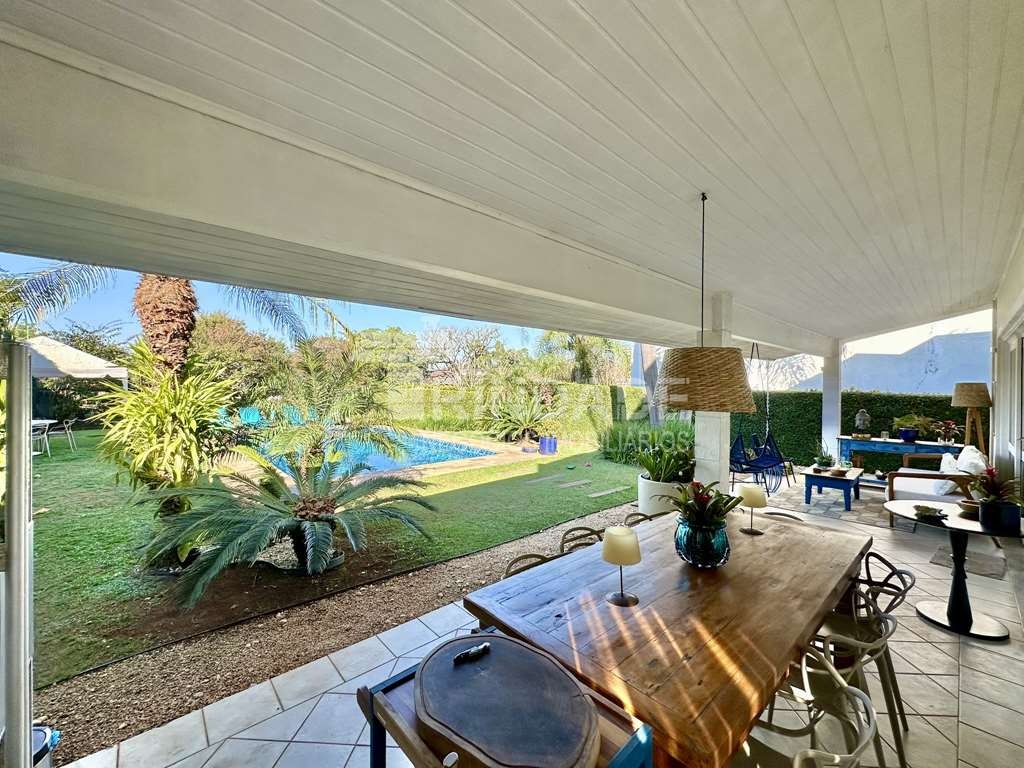 Casa impecável com 4 suítes no miolo da Granja Viana, foto 29 de 46