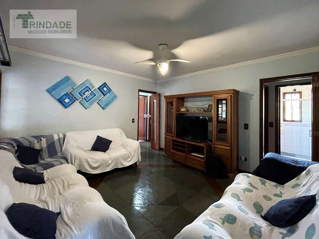 Casa confortável com 6 dormitórios / 1 suíte na Granja Viana, foto 30 de 48