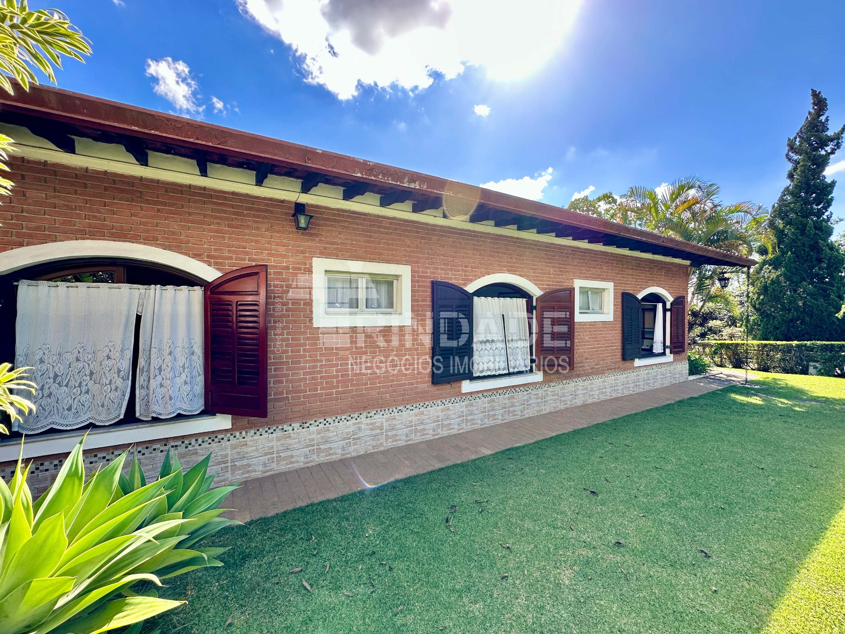 Casa Térrea com 3 dormitórios na Granja Viana, foto 45 de 52