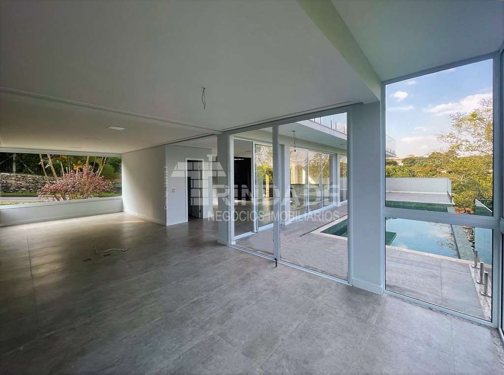 Casa zero km moderna com 4 suítes na Granja Viana, foto 15 de 47