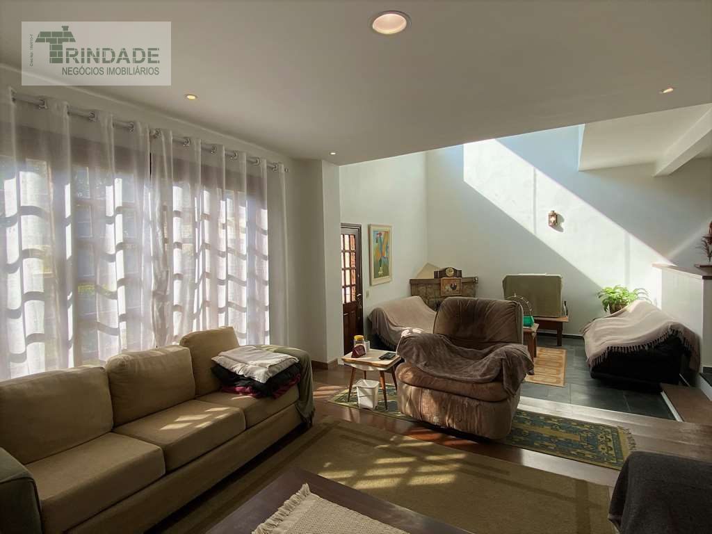 Casa Impecável com 4 dormitórios (2 suítes) e área gourmet na Granja Viana, foto 16 de 36