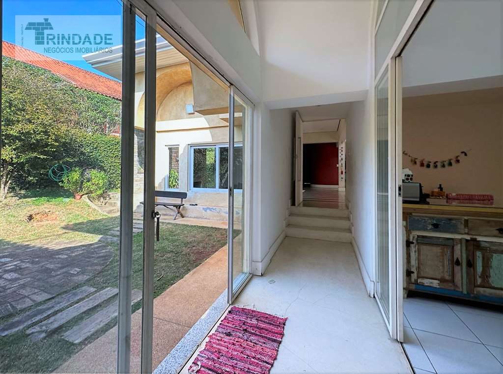 Casa térrea com 3 suítes na Granja Viana, foto 22 de 42