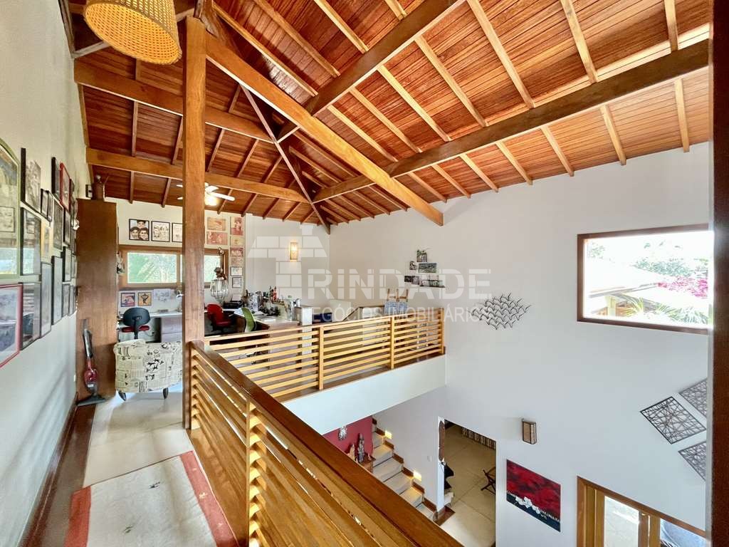 Casa com 4 suítes, piscina e campo de futebol na Granja Viana, foto 36 de 48