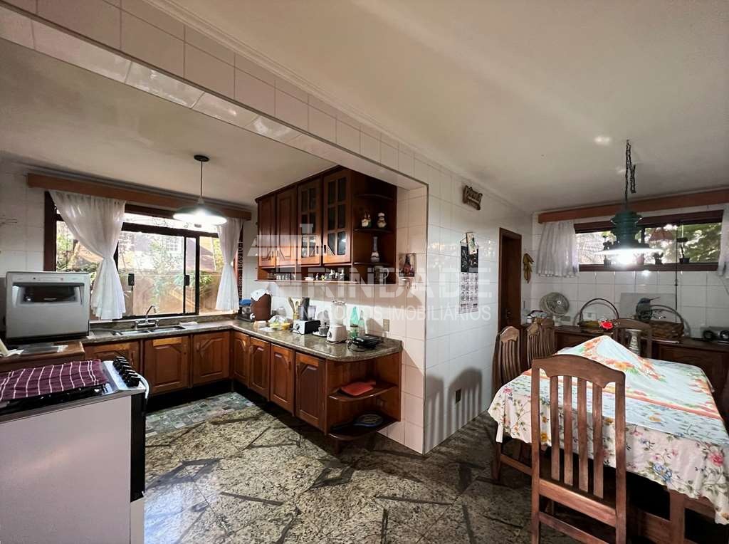 Casa com 4 dormitórios na Granja Viana, foto 12 de 38