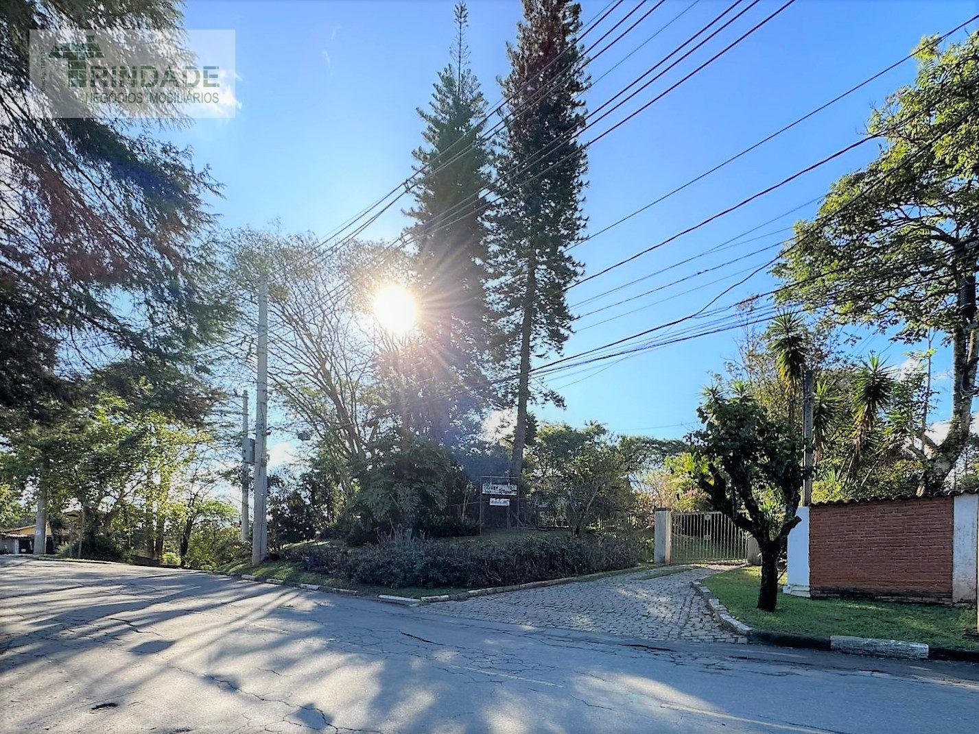 Casa em terreno de 10.490m² - Ideal para morar ou investir na Granja Viana, foto 1 de 48