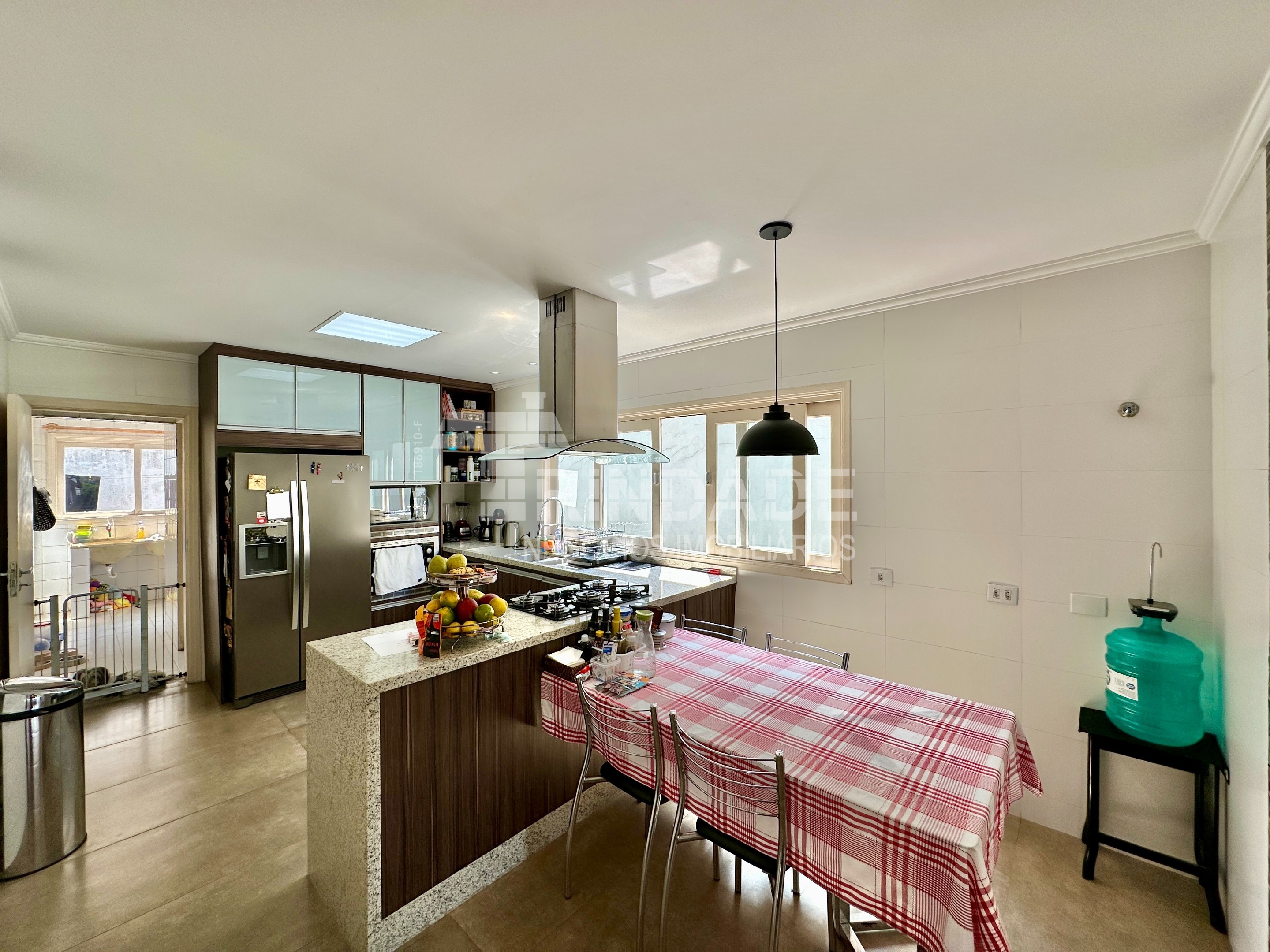 Casa com 4 dormitórios / 2 suíte na Granja Viana, foto 43 de 53