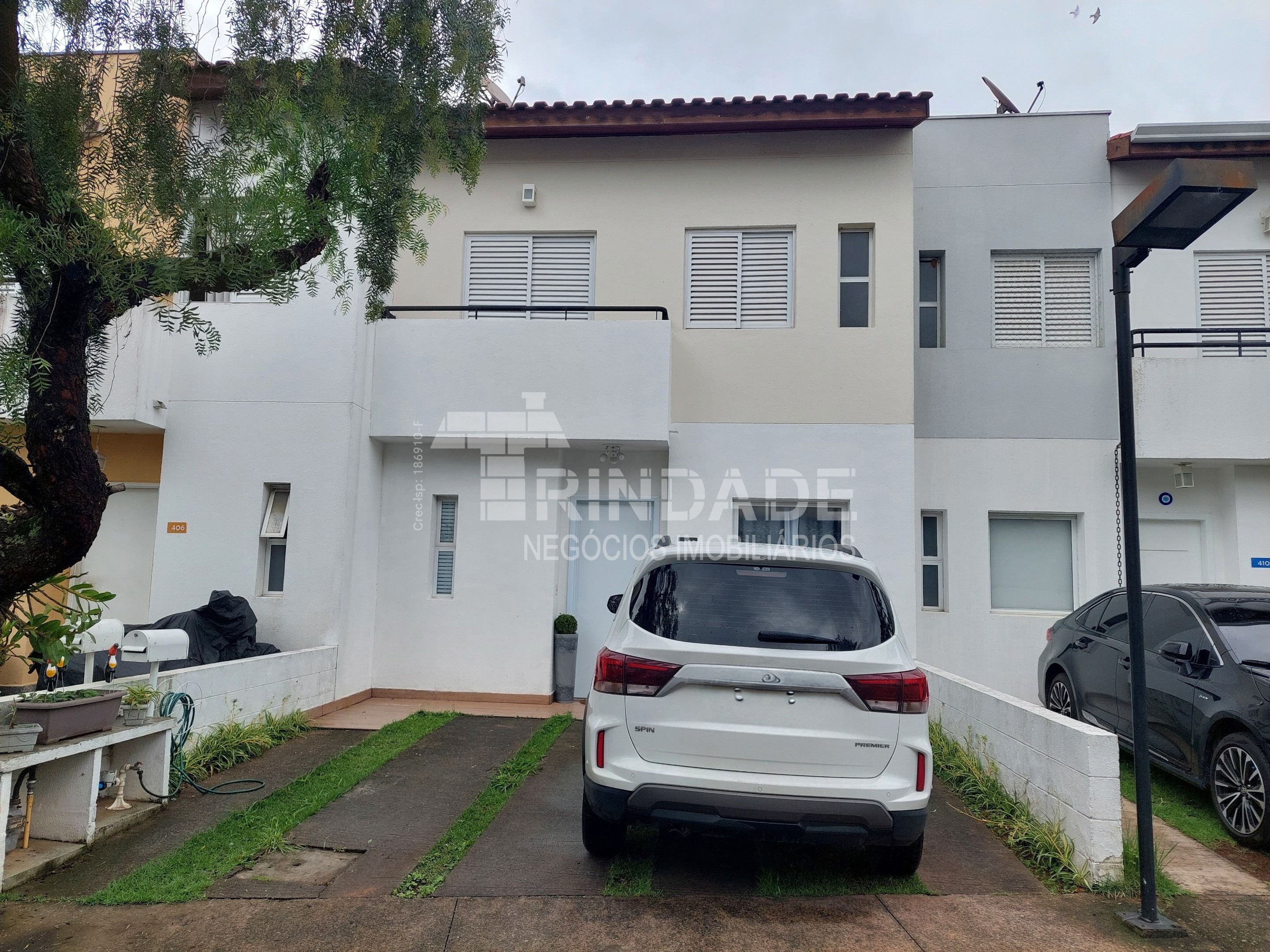 Casa com 2 suítes / 85m², em um condomínio clube, foto 1 de 50