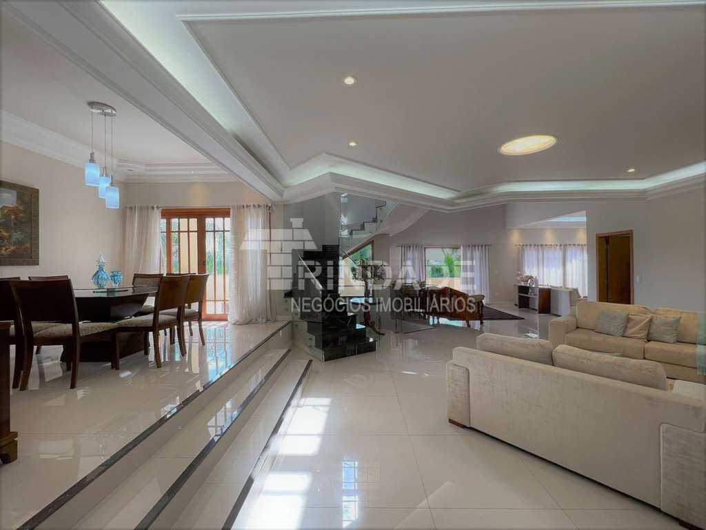 Casa impecável com 4 dormitórios / 3 suítes na Granja Viana, foto 7 de 48