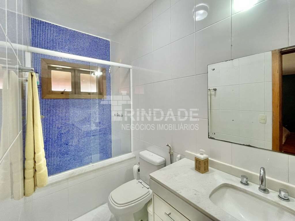 Casa com 4 suítes, piscina e campo de futebol na Granja Viana, foto 46 de 48