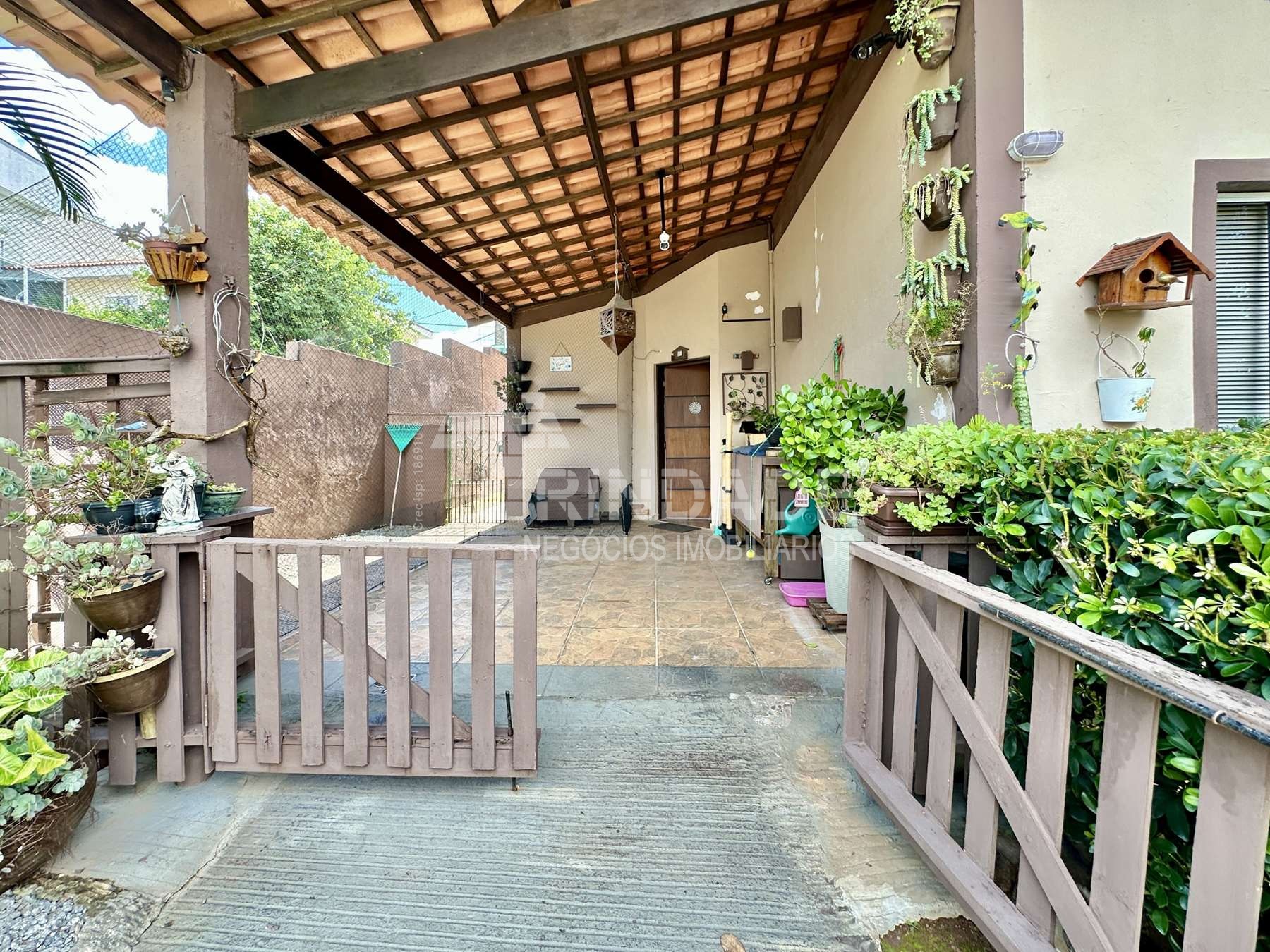 Casa Térrea com 2 dormitórios / 1 suíte na Granja Viana, foto 11 de 51