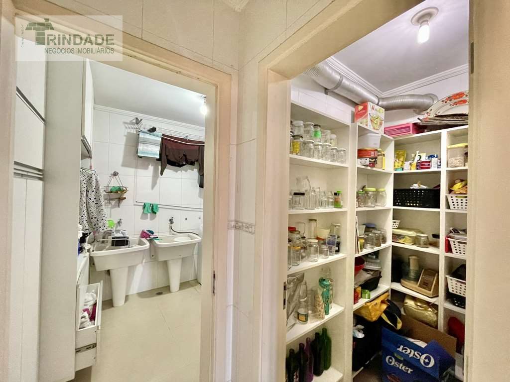 Linda casa c/ 4 suítes, lareira, gourmet e piscina!, foto 16 de 54