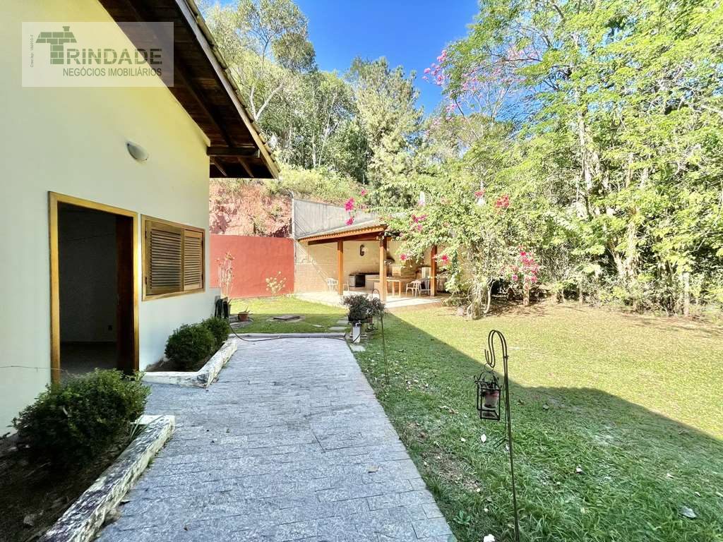 Casa impecável com 5 dormitórios / 3 suítes na Granja Viana, foto 31 de 53