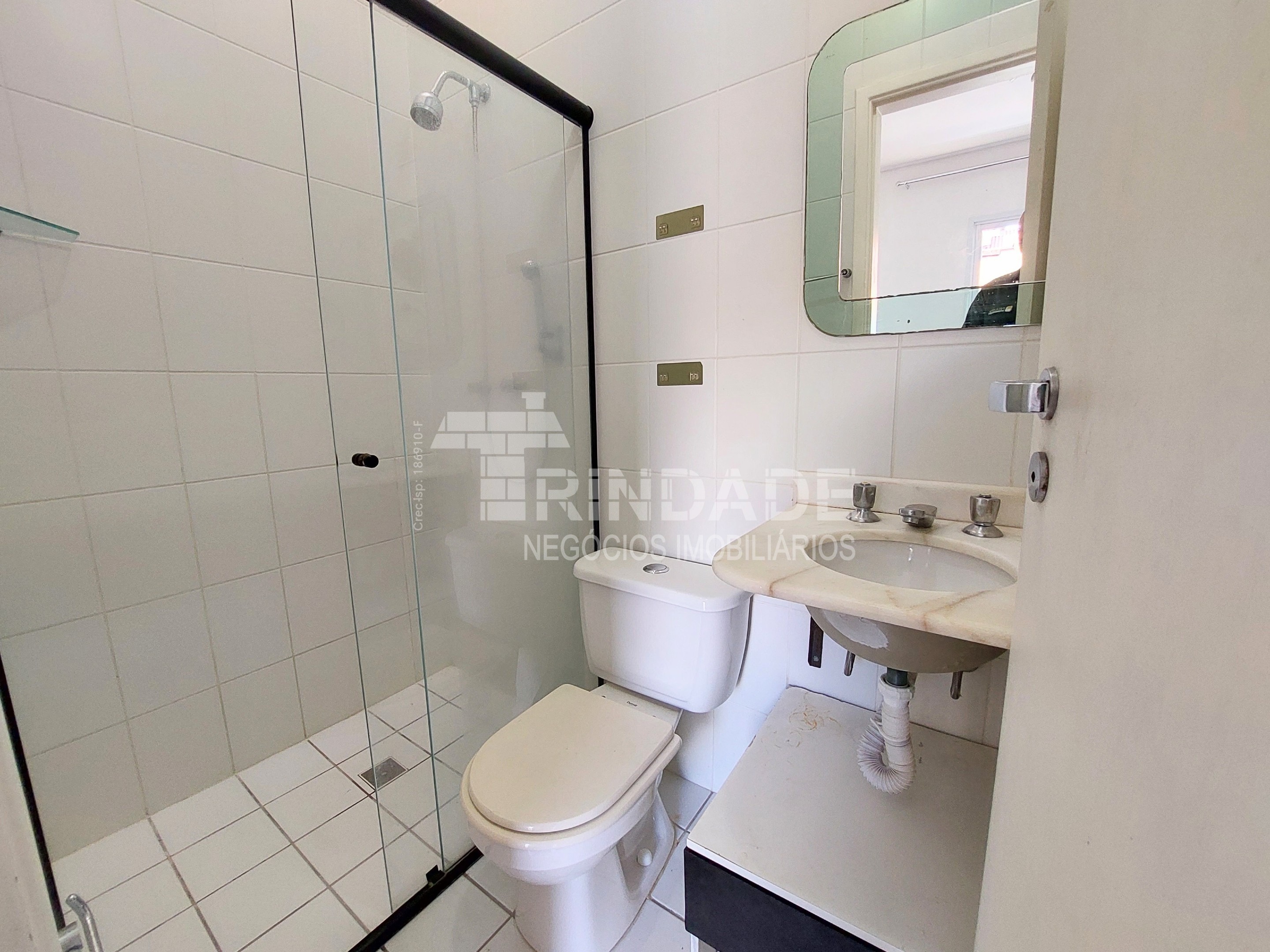 Linda Casa com 3 dormitórios / 1 suíte na Granja Viana, foto 19 de 48