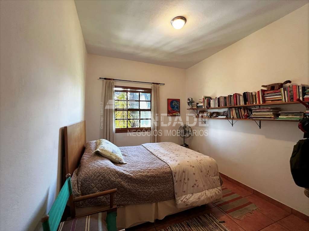 Casa com 5 dormitórios / 2suítes - Rústica e gourmet na Granja Viana, foto 44 de 65