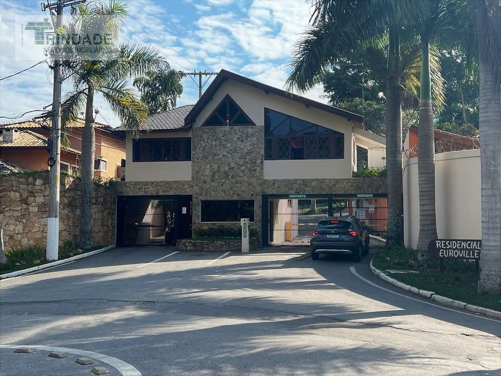 Casa com 4 dormitórios / 2 suíte na Granja Viana, foto 4 de 53