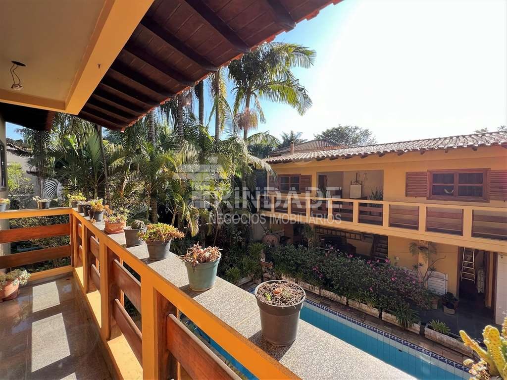 Casa com 4 dormitórios na Granja Viana, foto 25 de 38