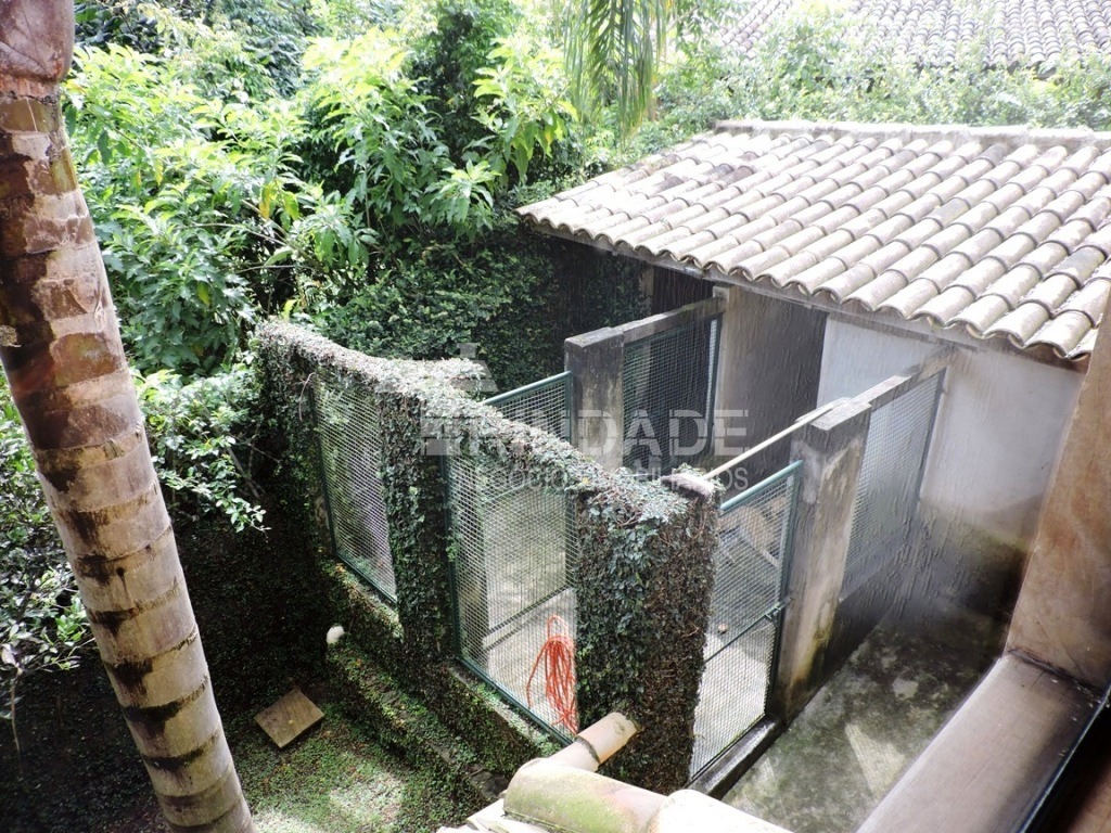 Casa com 5 dormitórios / sendo 3 suítes na Granja Viana por 1.690.000,00, foto 16 de 28
