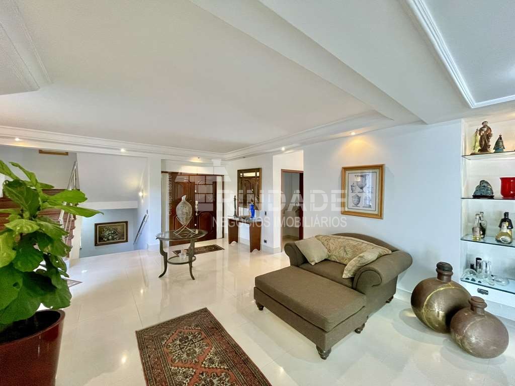 Ótima casa com 4 suítes na Granja Viana, foto 14 de 52
