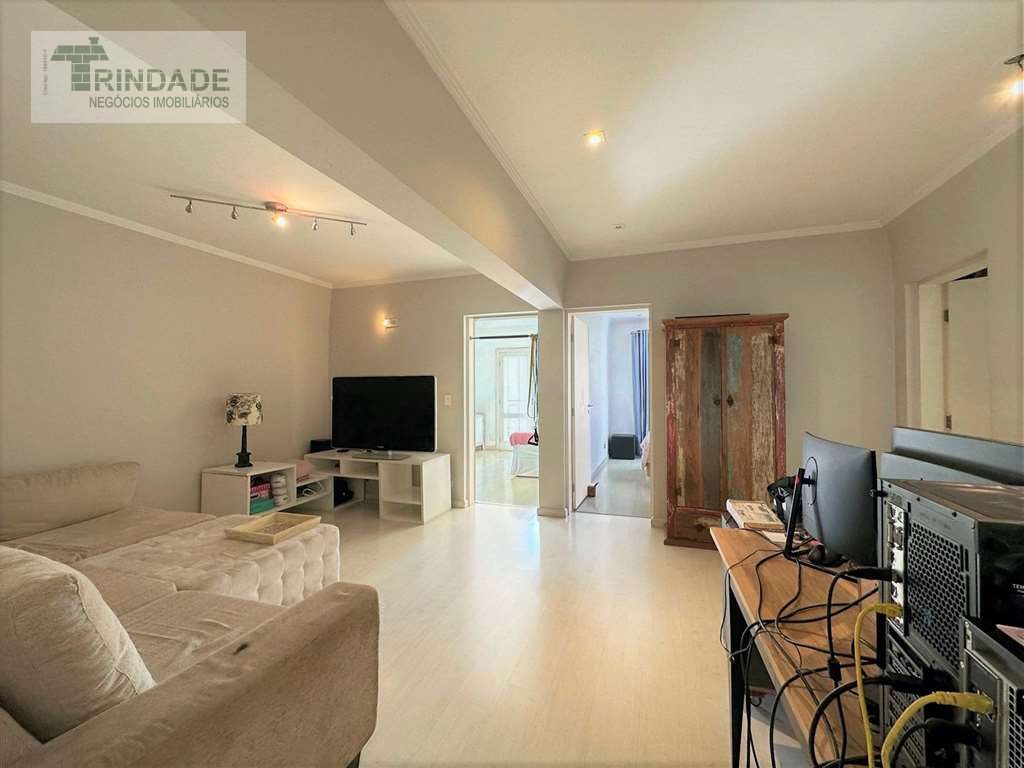 Casa térrea com 3 suítes na Granja Viana, foto 33 de 42
