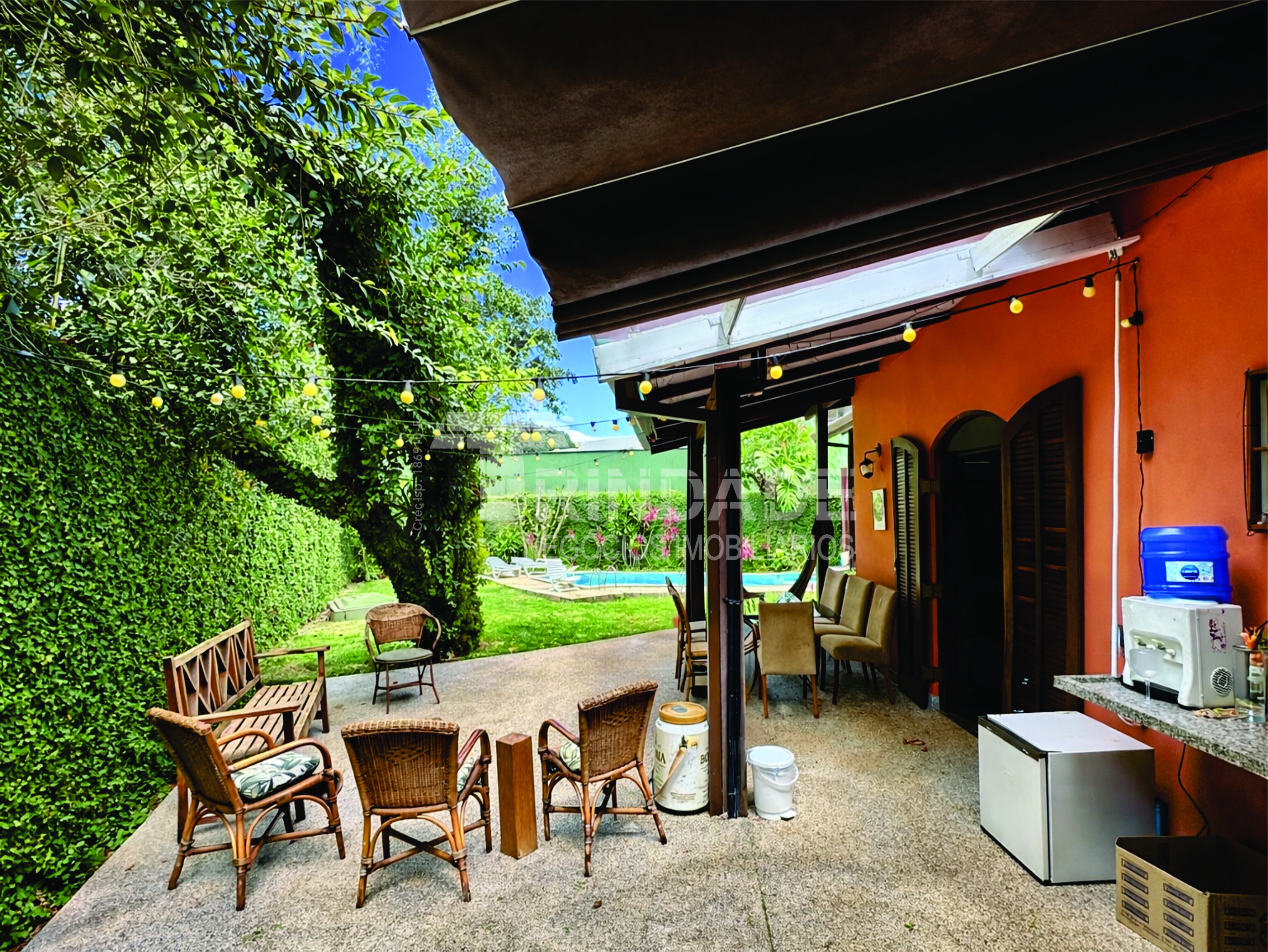 Casa 3 dormitórios / 1suíte. TÉRREA, privacidade, avarandada e piscina na Granja Viana, foto 17 de 47