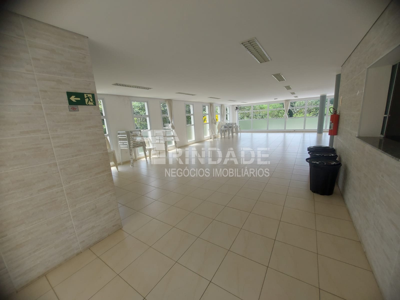Linda Casa com 3 dormitórios / 1 suíte na Granja Viana, foto 44 de 48