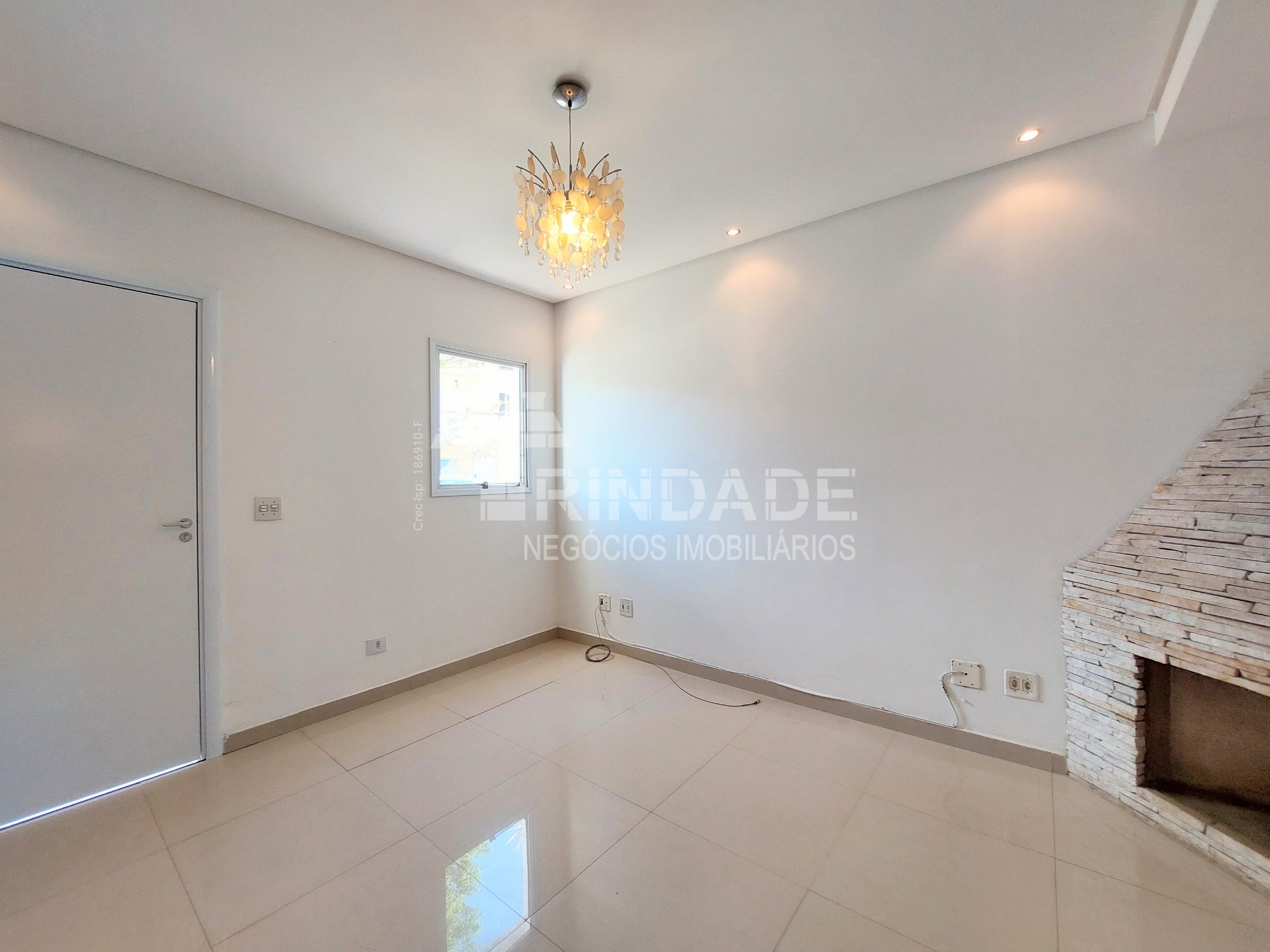 Linda Casa com 3 dormitórios / 1 suíte na Granja Viana, foto 7 de 48