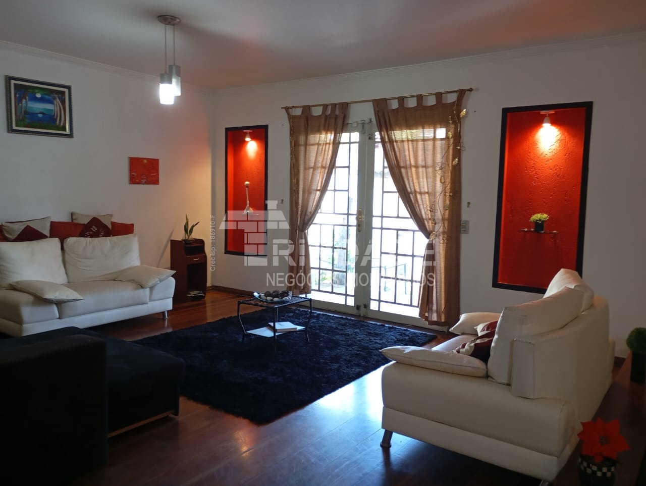 Casa com 4 dormitórios / 3 suítes na Granja Viana, foto 9 de 31