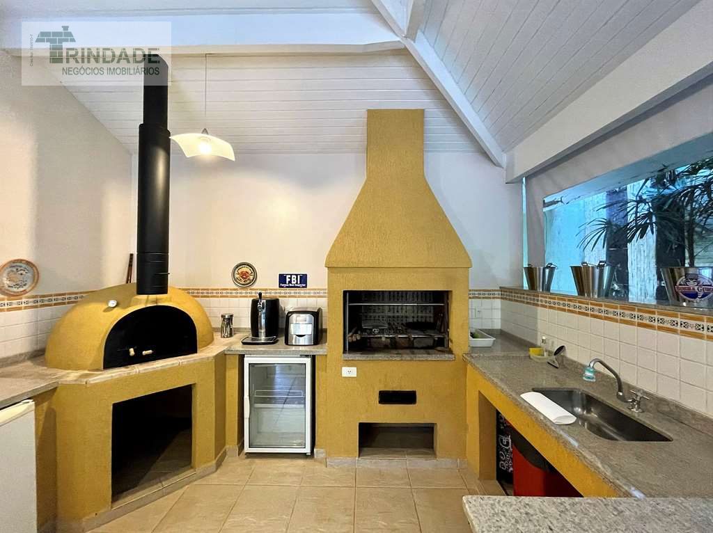 Casa impecável com 4 suítes, foto 25 de 53