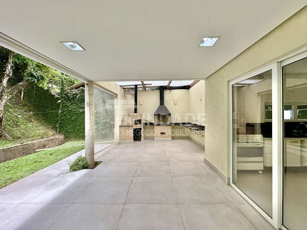 Casa moderna com 4 suítes na Granja Viana, foto 41 de 55