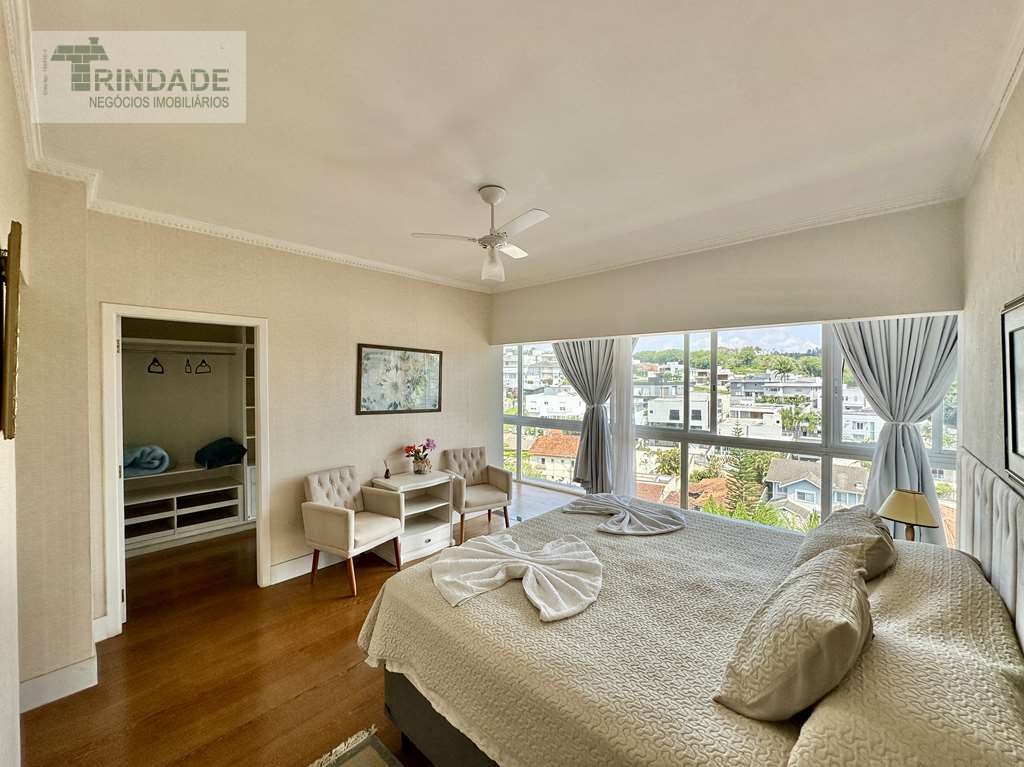 Casa com 5 suítes, elevador panorâmico e piscina na Granja Viana, foto 31 de 60