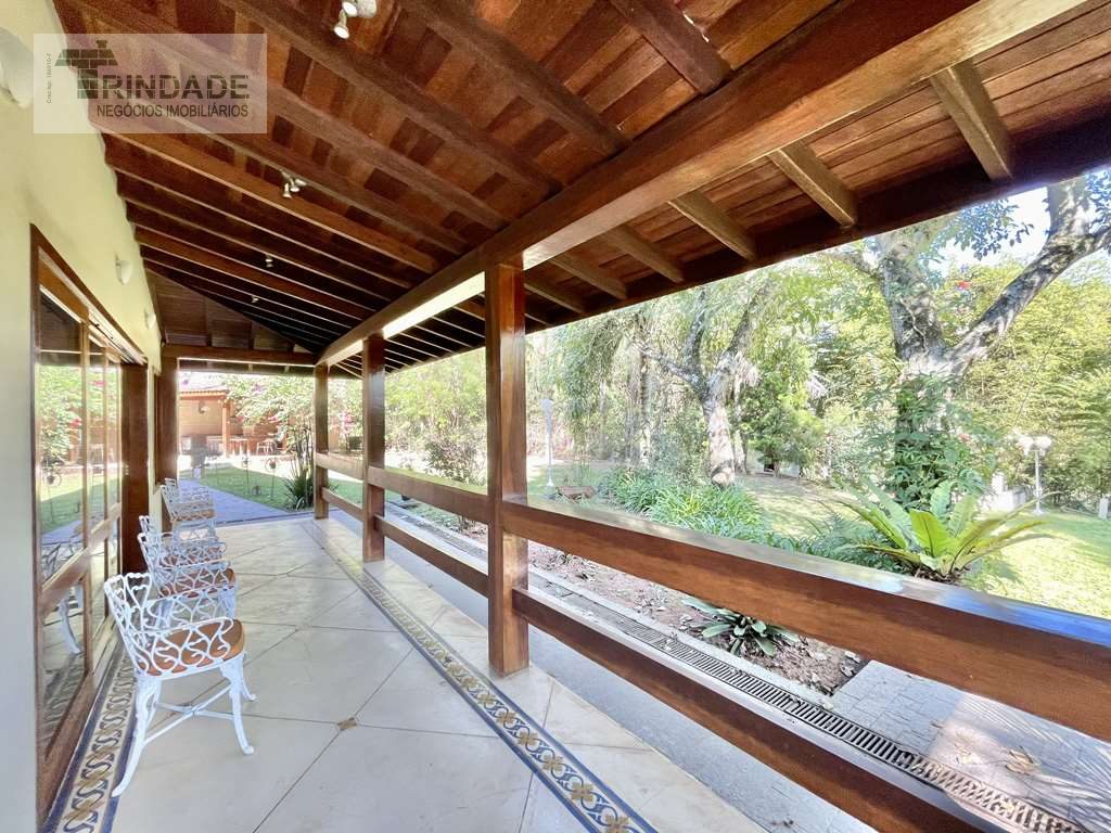 Casa impecável com 5 dormitórios / 3 suítes na Granja Viana, foto 30 de 53