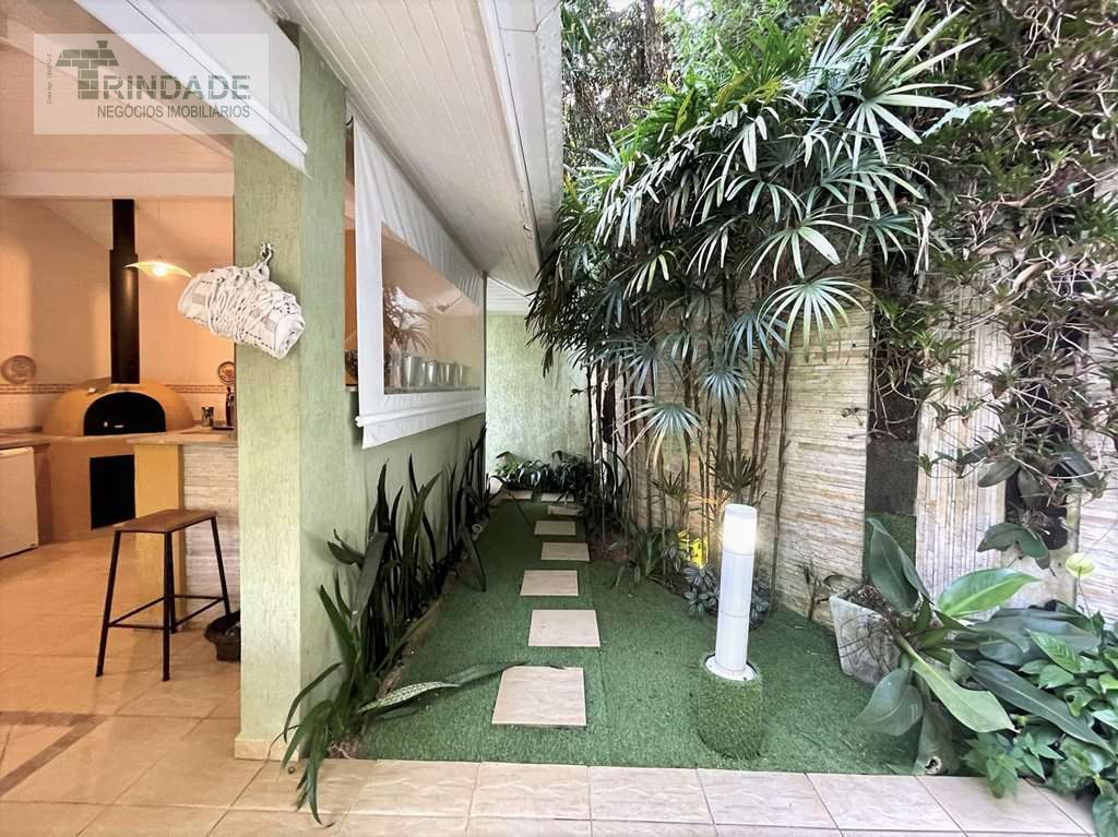 Casa impecável com 4 suítes, foto 27 de 53