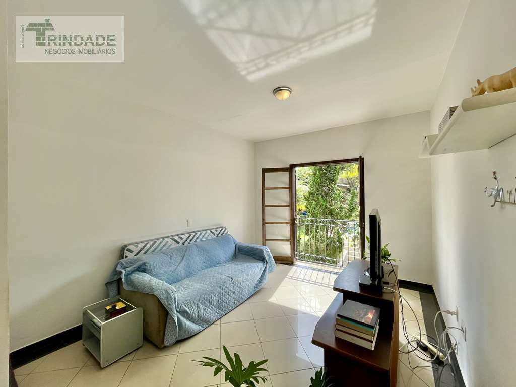 Casa com 4 dormitórios / 2 suíte na Granja Viana, foto 36 de 53