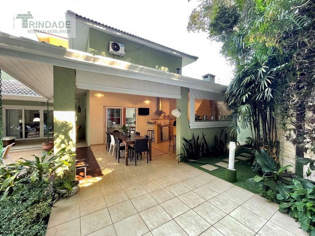 Casa impecável com 4 suítes, foto 23 de 53