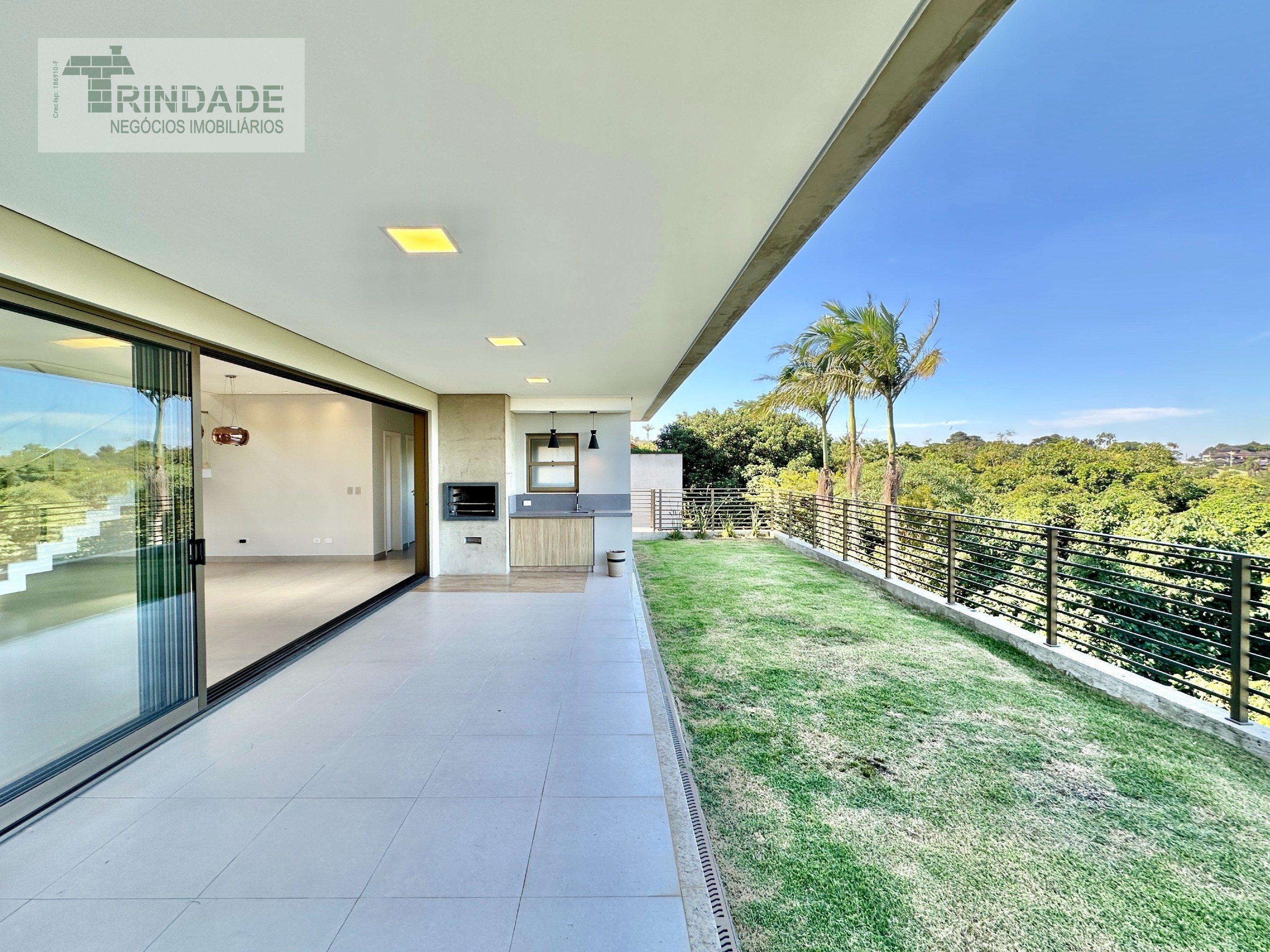 Casa impecável com 3 suítes, área gourmet, escritório e linda vista na Granja Viana, foto 30 de 56