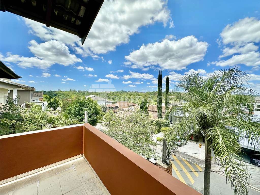Casa Impecável com 4 dormitórios / 2 suítes na Granja Viana, foto 28 de 55