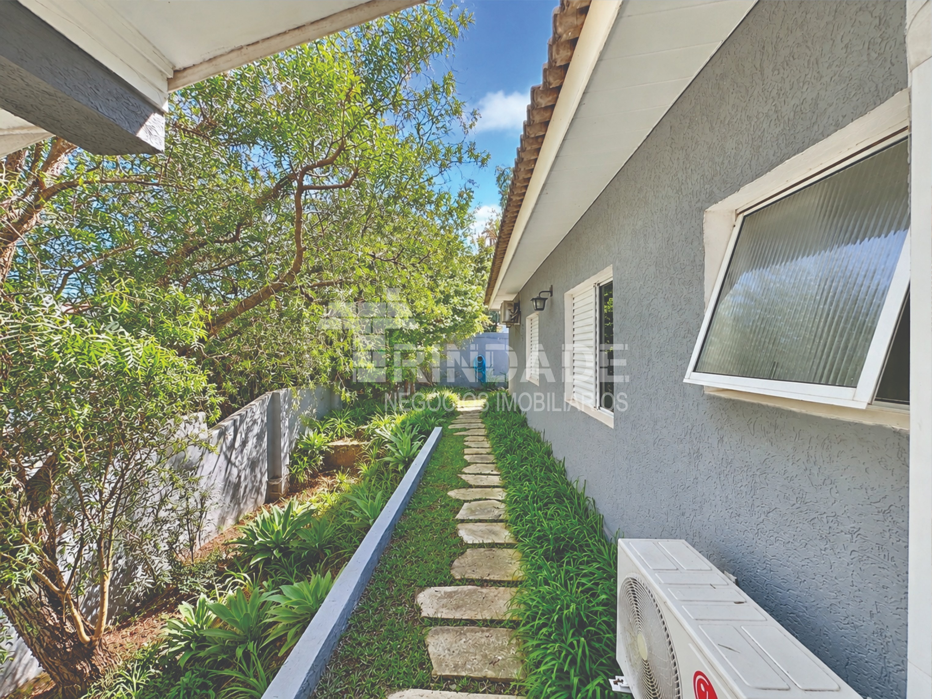 Casa térrea com 3 suítes na Granja Viana, foto 41 de 42
