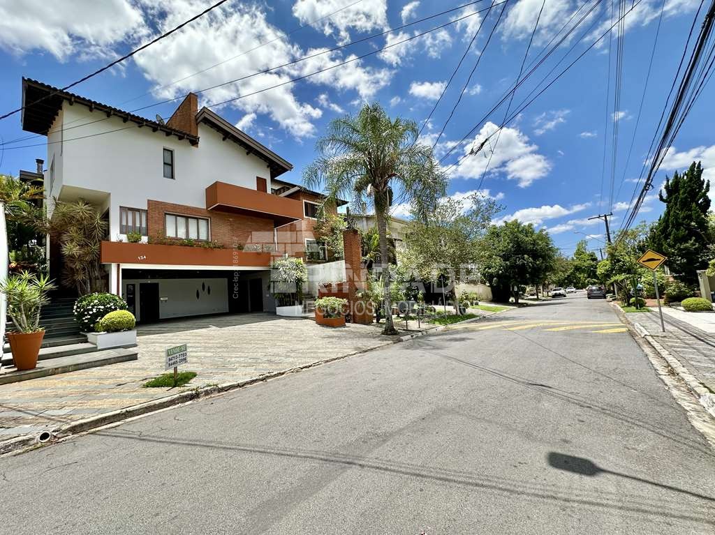 Casa Impecável com 4 dormitórios / 2 suítes na Granja Viana, foto 2 de 55