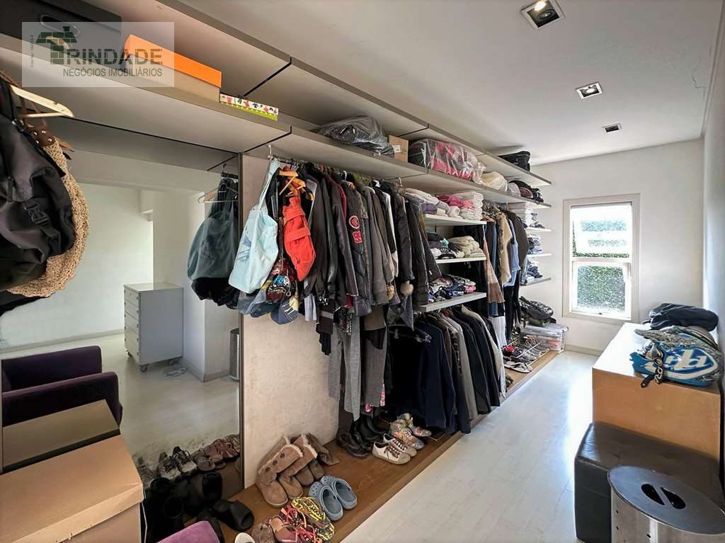 Casa térrea com 3 suítes na Granja Viana, foto 32 de 42