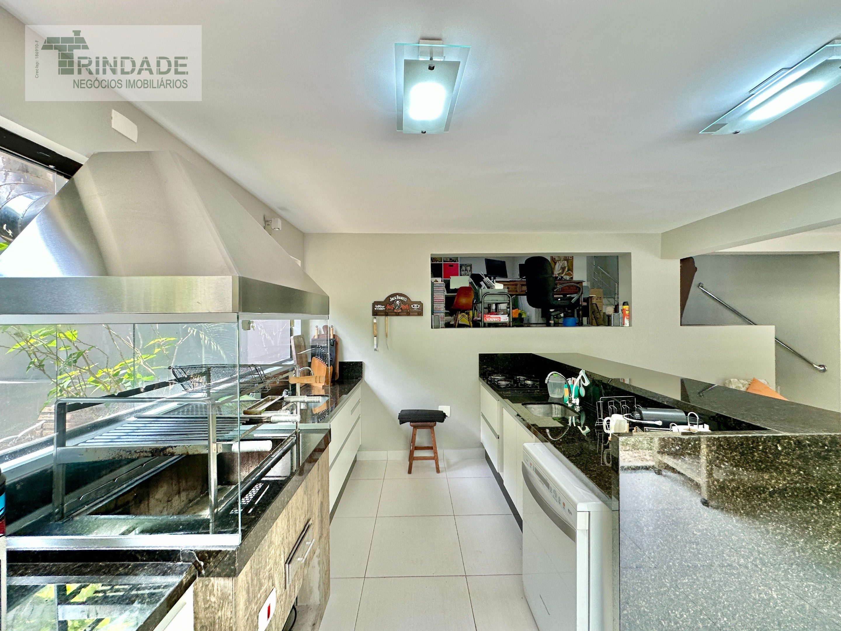 Casa com 4 dormitórios / 1 suíte na Granja Viana, foto 19 de 54