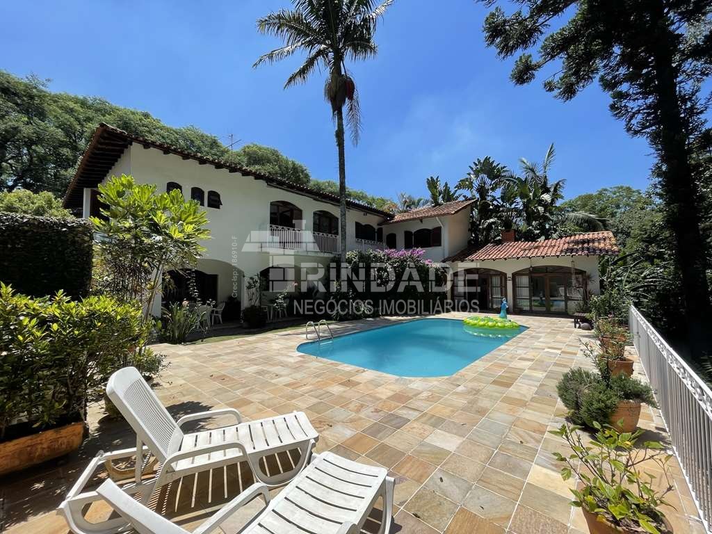 Linda Casa com 4 dormitórios / 2 suíte na Granja Viana, foto 1 de 55